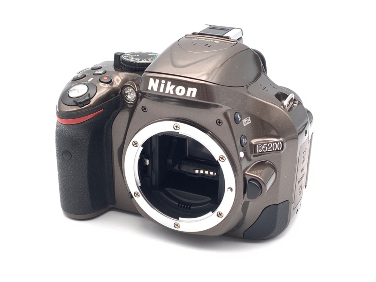 Nikon　D5200 ダブルズームキット　ブロンズ