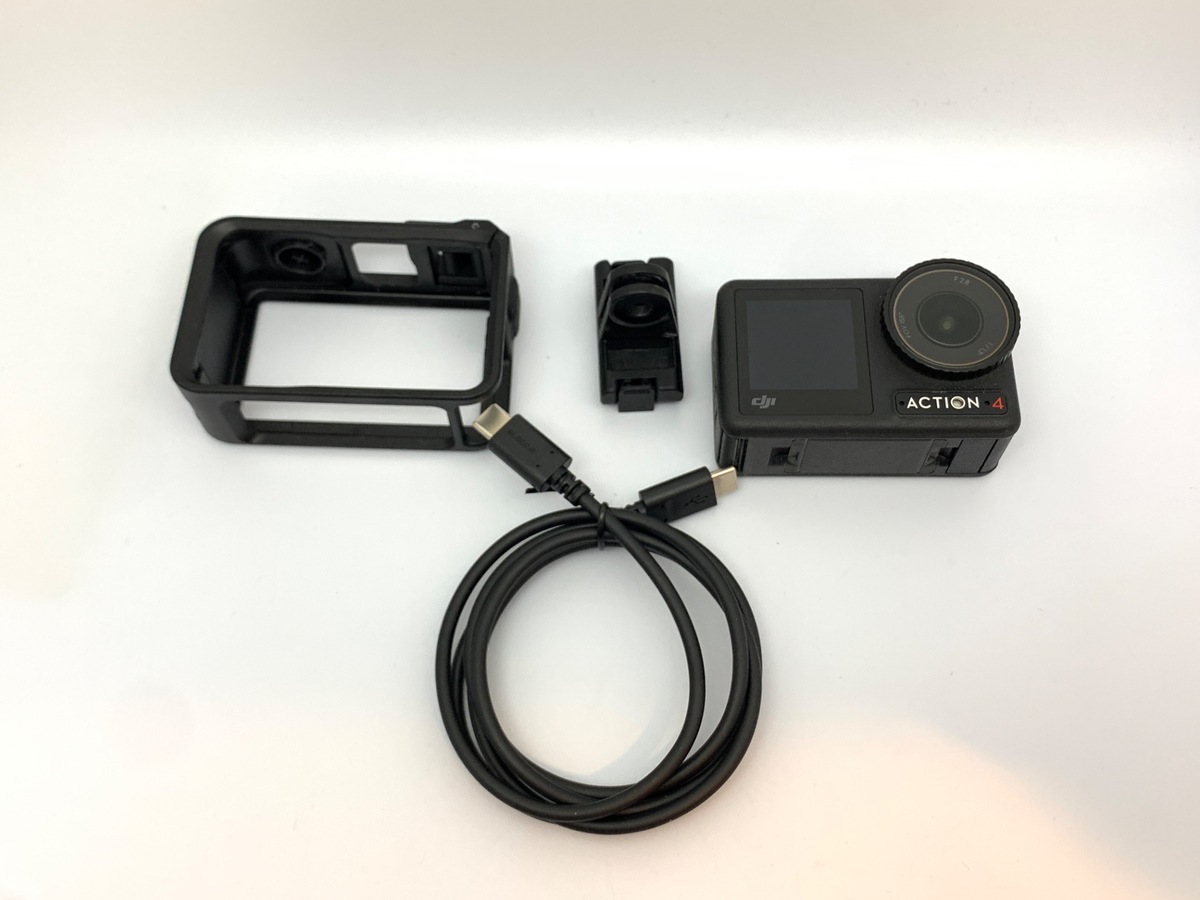 【中古】DJIジャパン Osmo Action 4 Standard Combo CA2039