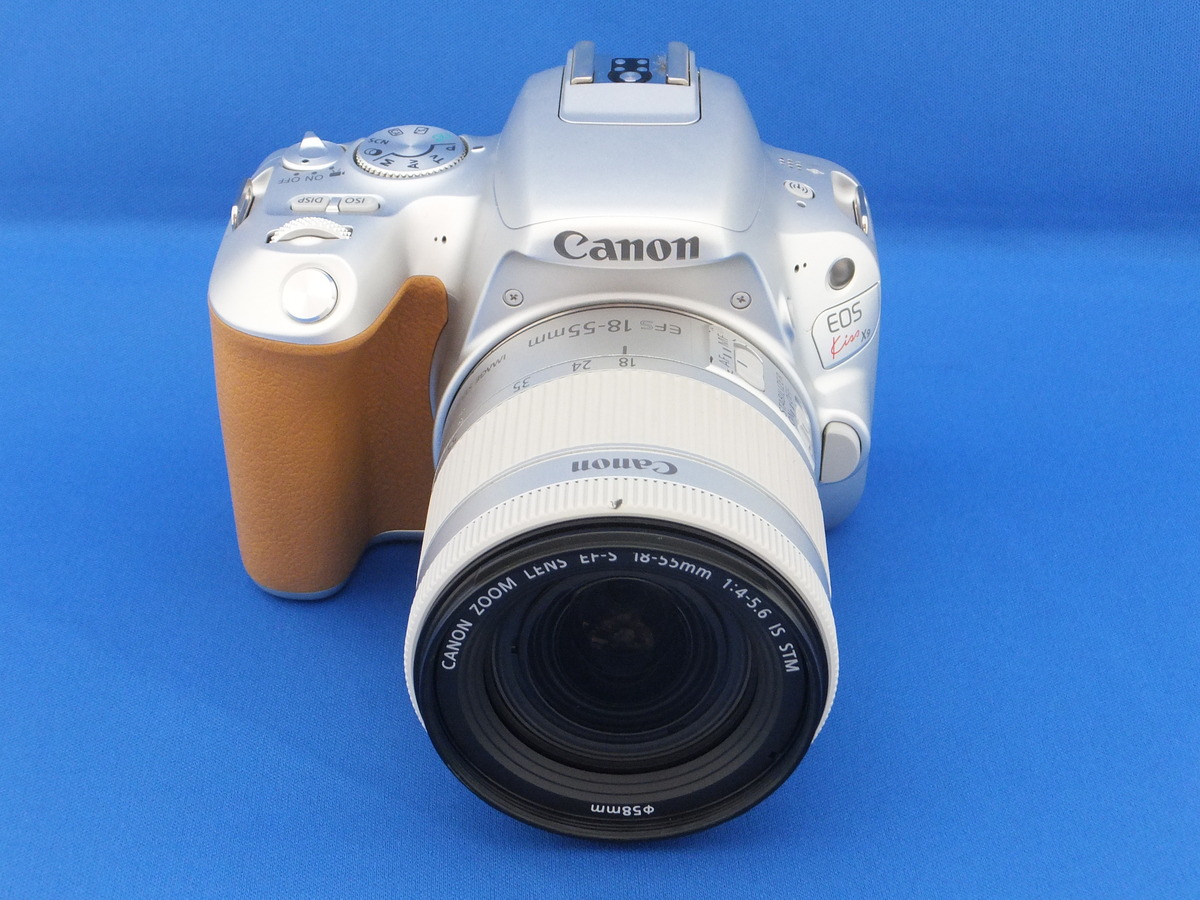 新品Canon EOS Kiss X9 EF-S18-55 STM レンズキット