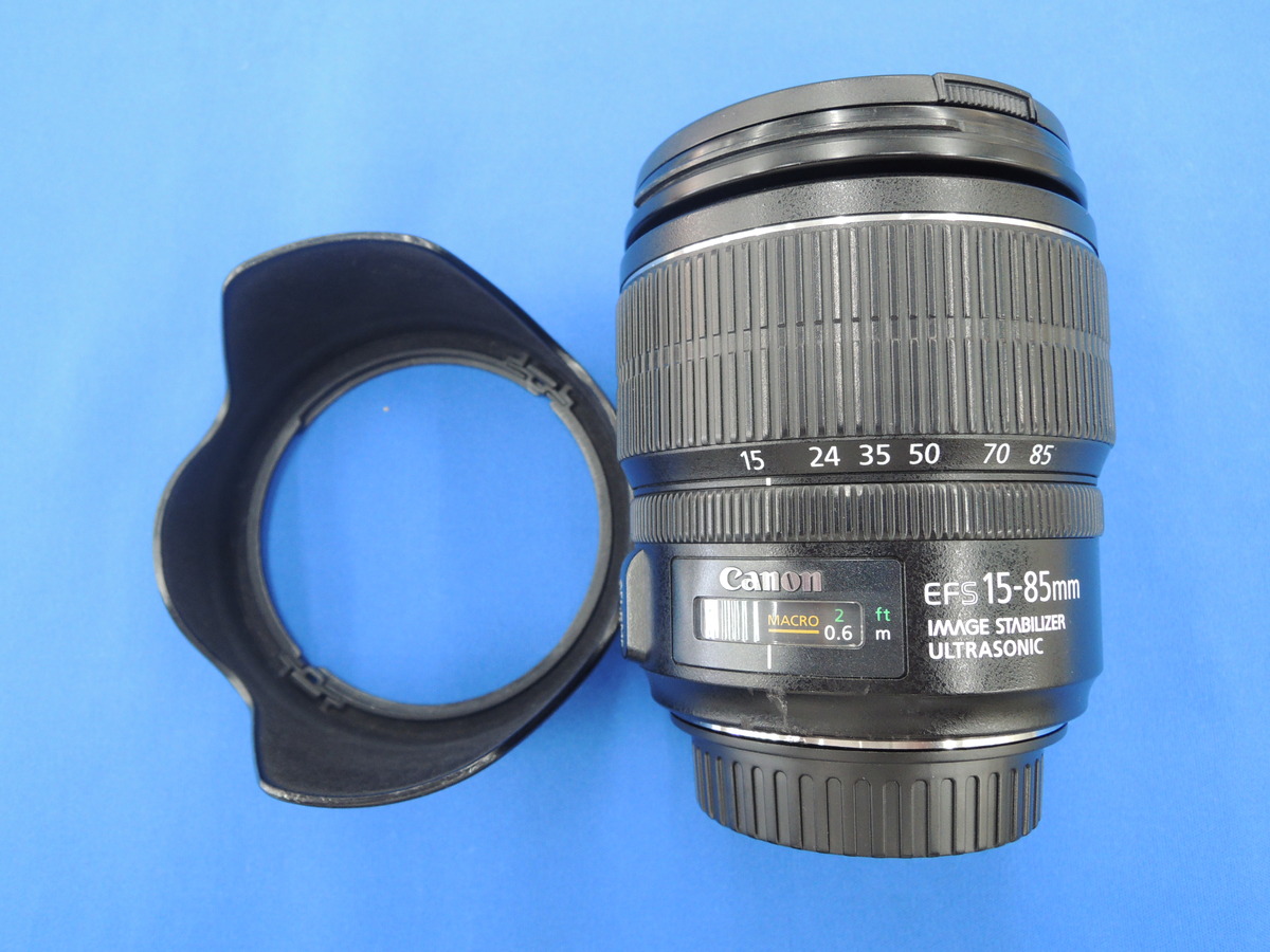 CANON　EF-S15-85mm F3.5-5.6 IS USM