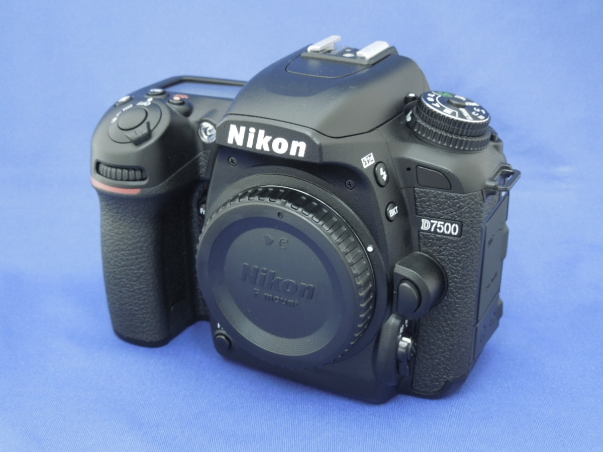美品　Nikon D7500 本体