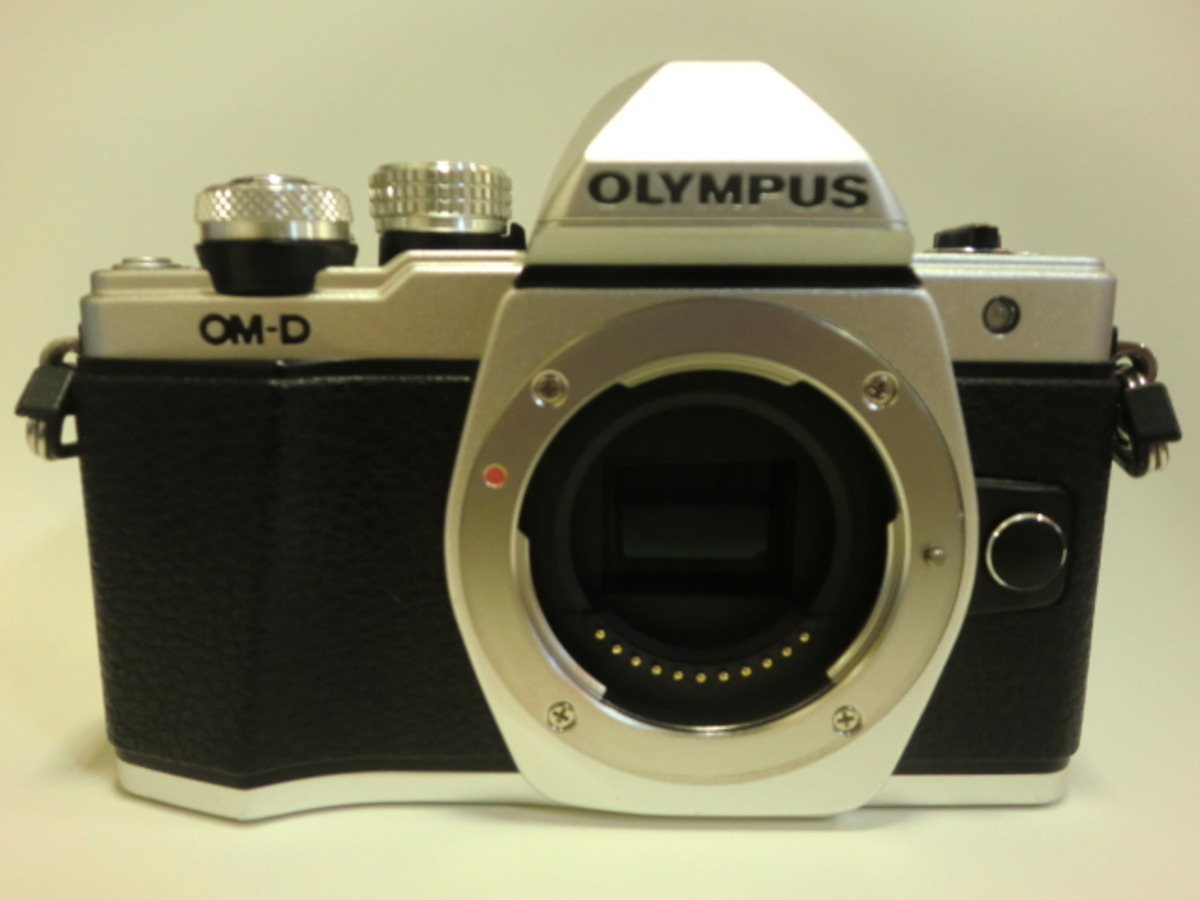 OLYMPUS OM-D E-M10 MarkII ボディ シルバー
