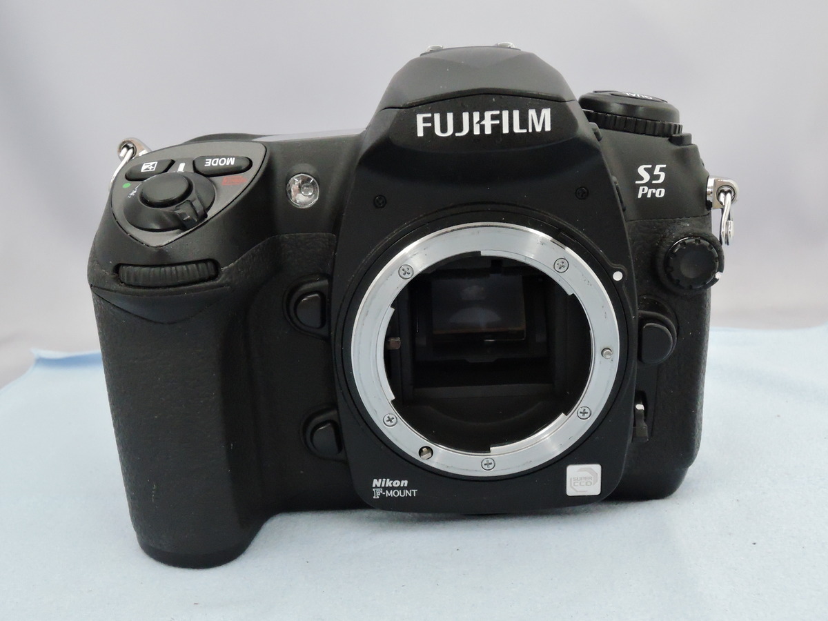 Fujifilm FinePix S5 Pro（付属品多数）