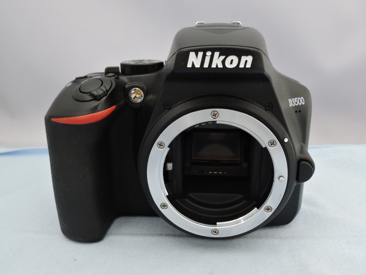 Nikon d3500 本体のみ