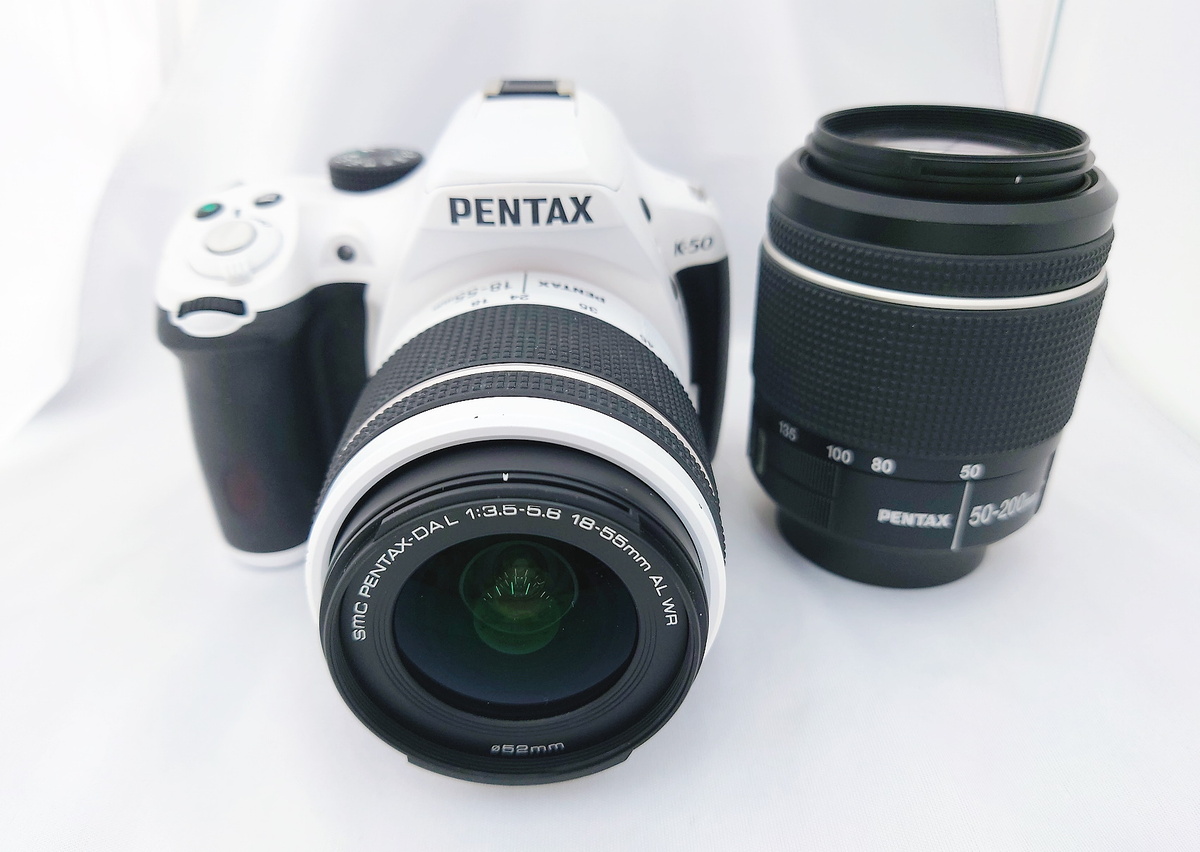 カメラPENTAX k-50 ダブルズームキット ホワイト