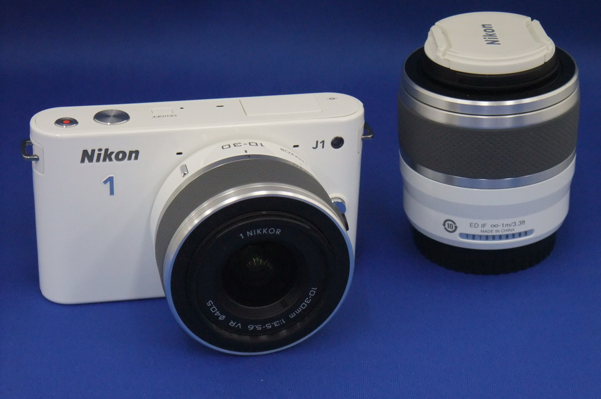 中古：AB(良品)】ニコン Nikon1 J1 ダブルズームキット ホワイト