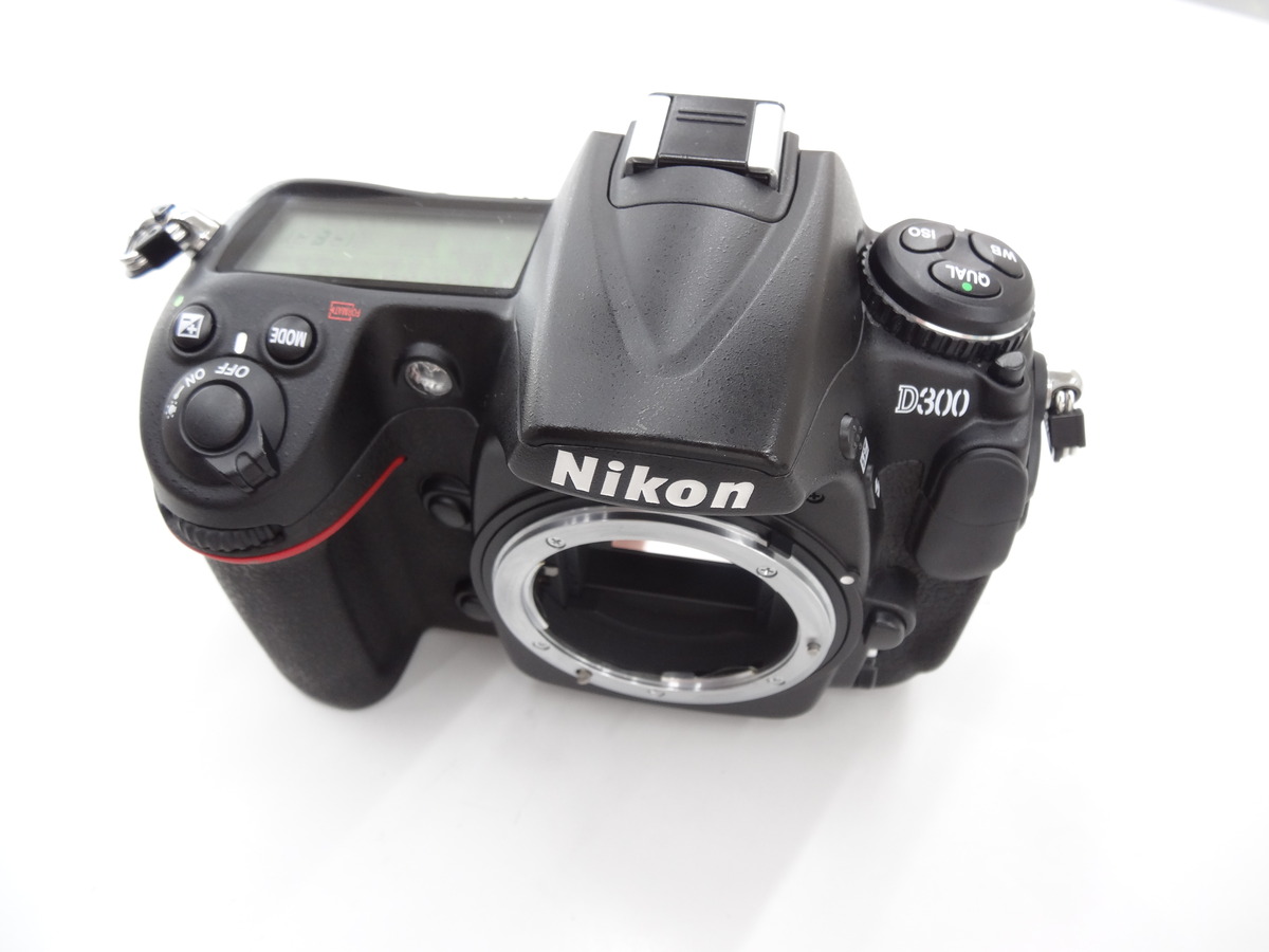 Nikon D300 ボディ