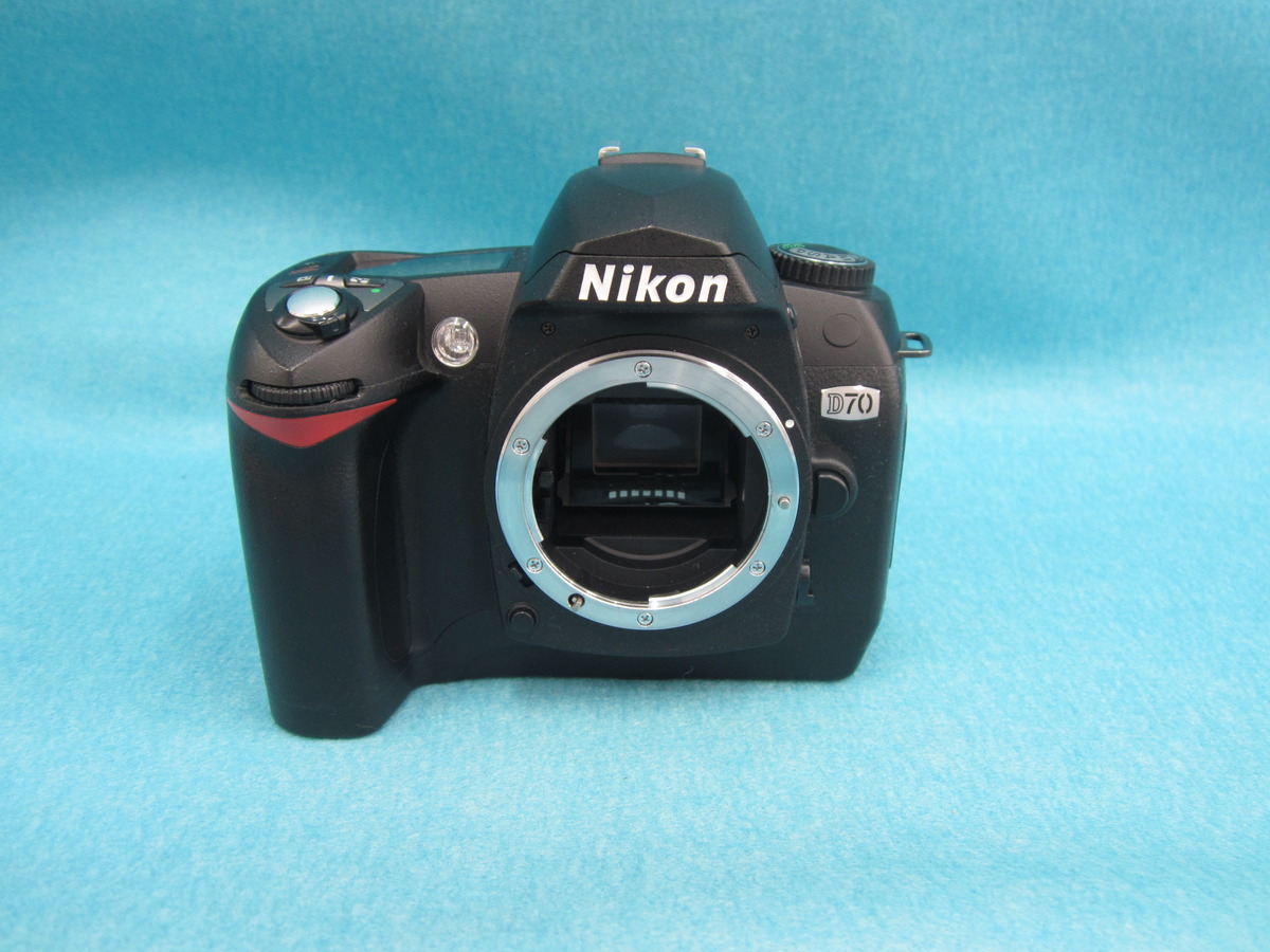 【極美品✨完動品】 Nikon ニコン D70 ボディ