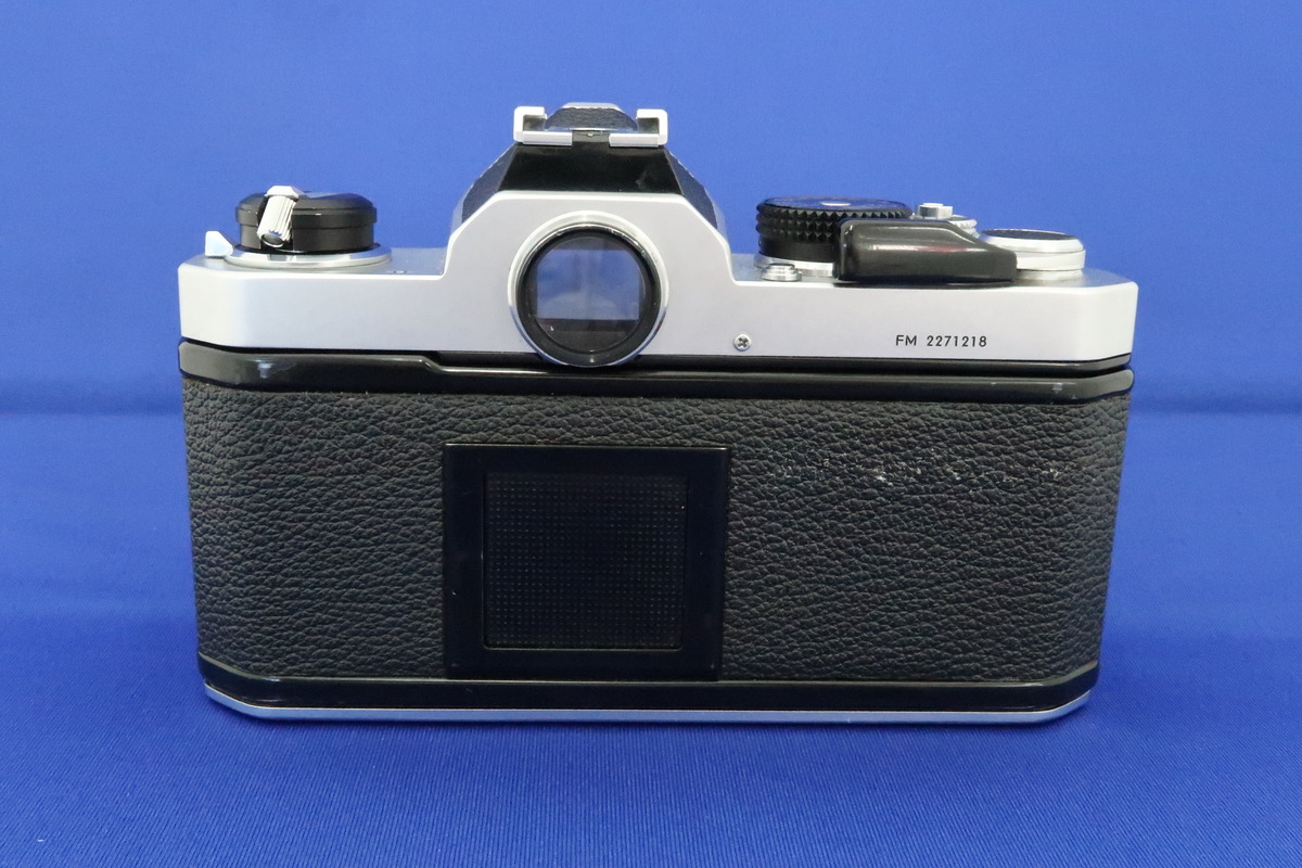 Nikon ニコン FM ボディ シルバー カメラ