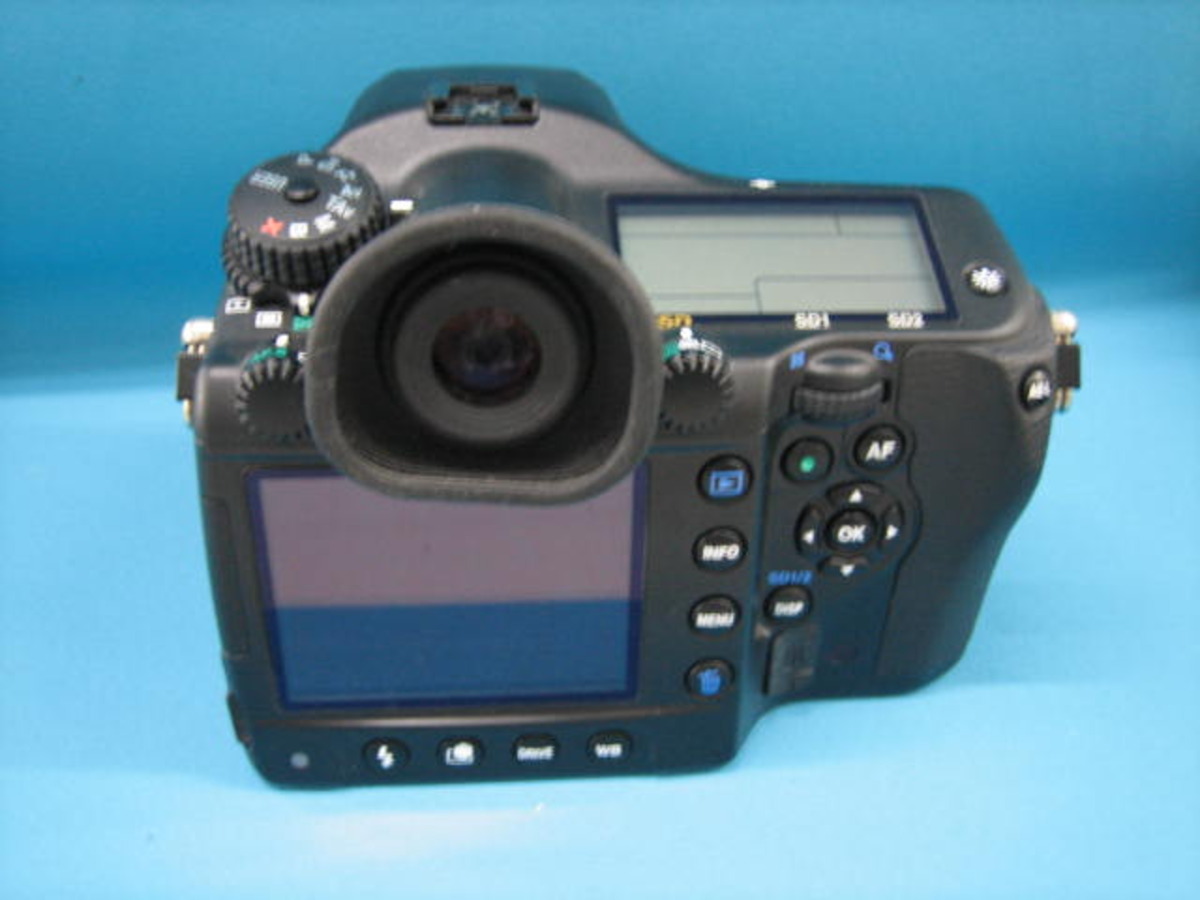 【中古】ペンタックス 645D