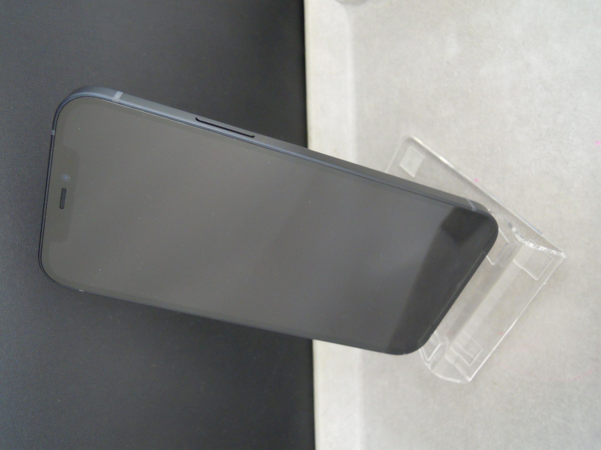 Apple iPhone 12 64GB Black SIMフリー