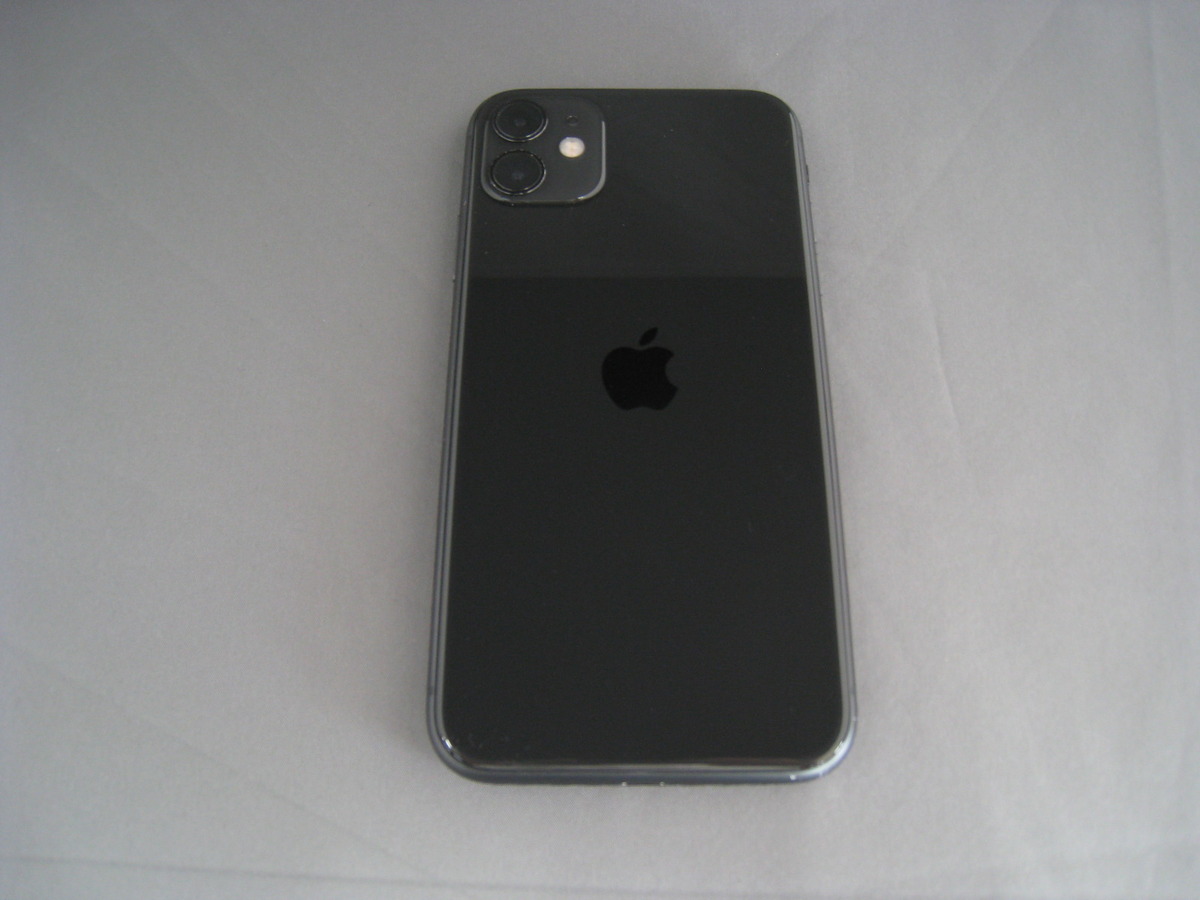 Apple iPhone 11 128GB Black SIMフリー