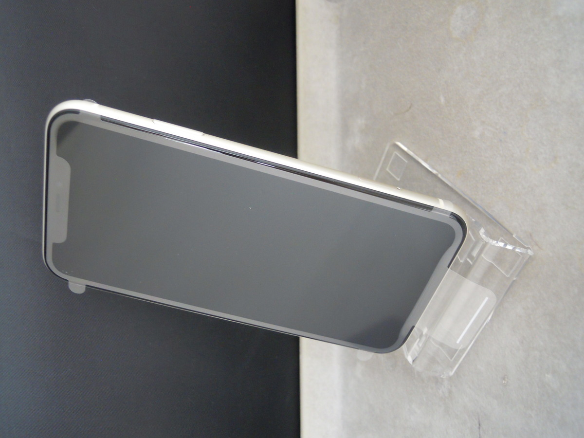 Apple iPhone 11 128GB ホワイト SIMフリー
