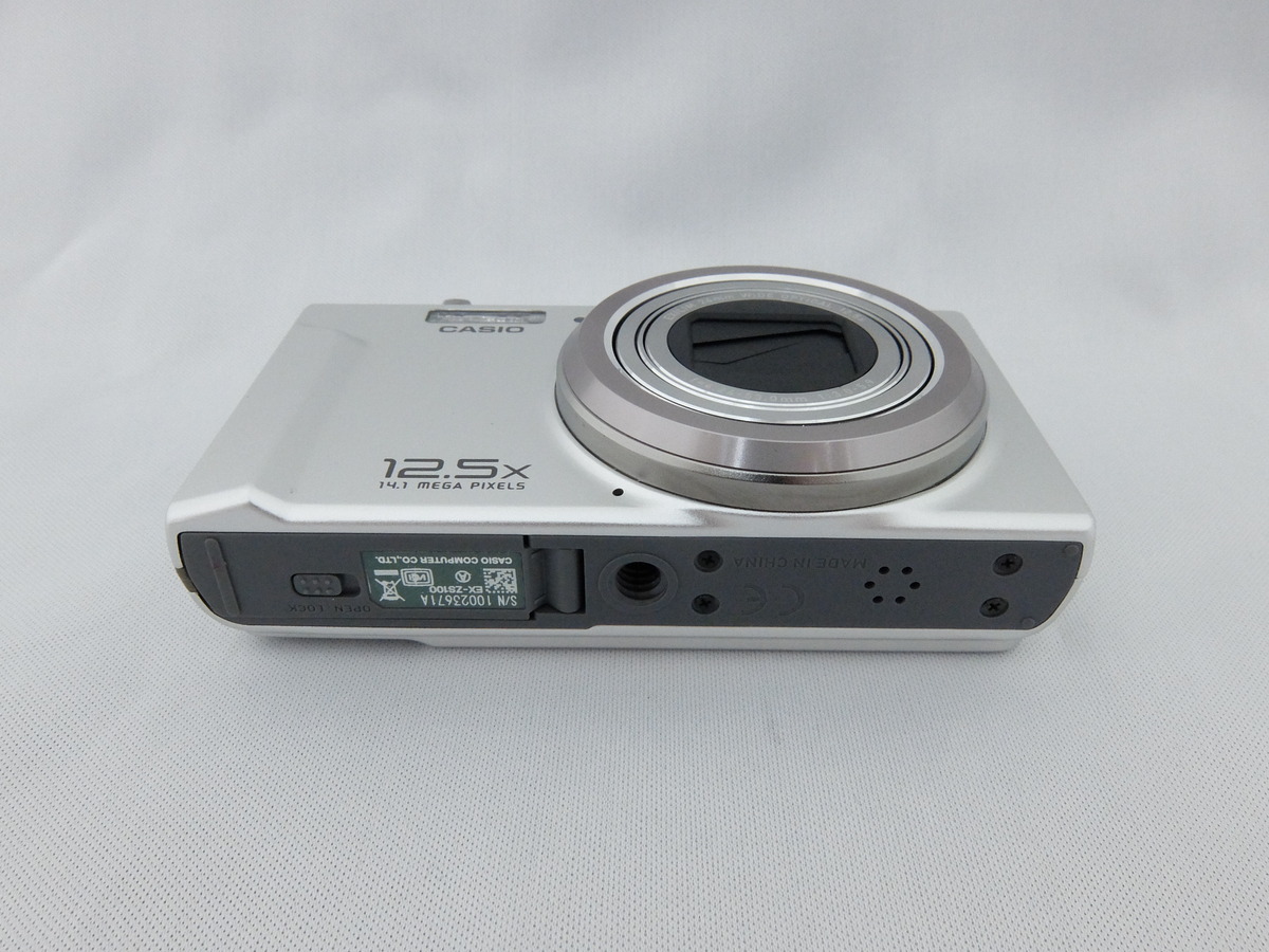 中古：B(並品)】カシオ EXILIM EX-ZS100 シルバー | 2441450012416