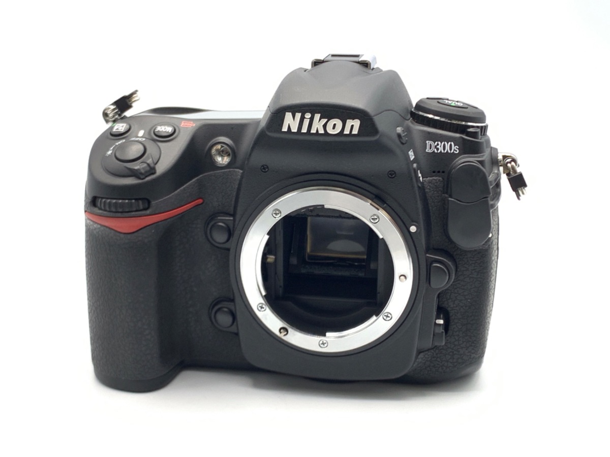 Nikon D300s DX 18-200