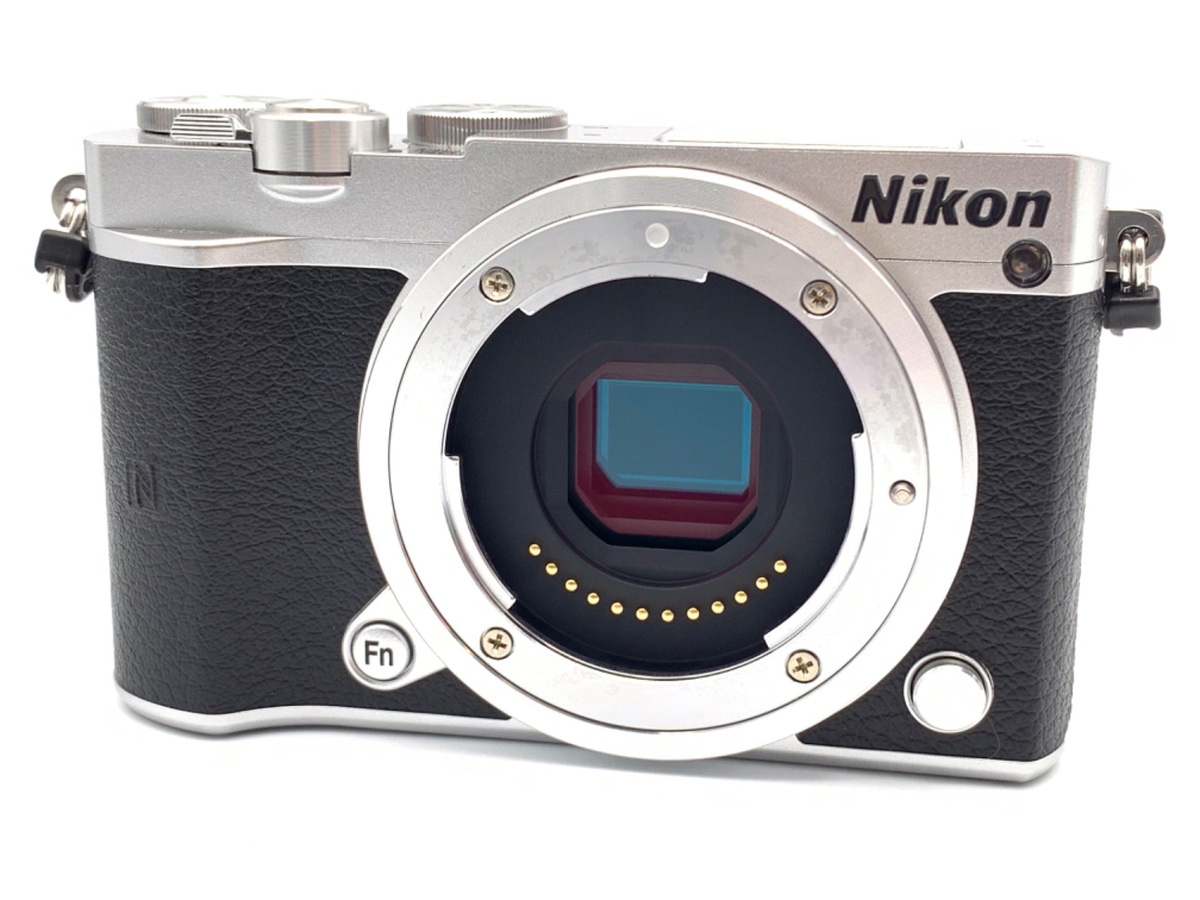 中古：B(並品)】ニコン Nikon1 J5 ボディ シルバー | 2448110020101