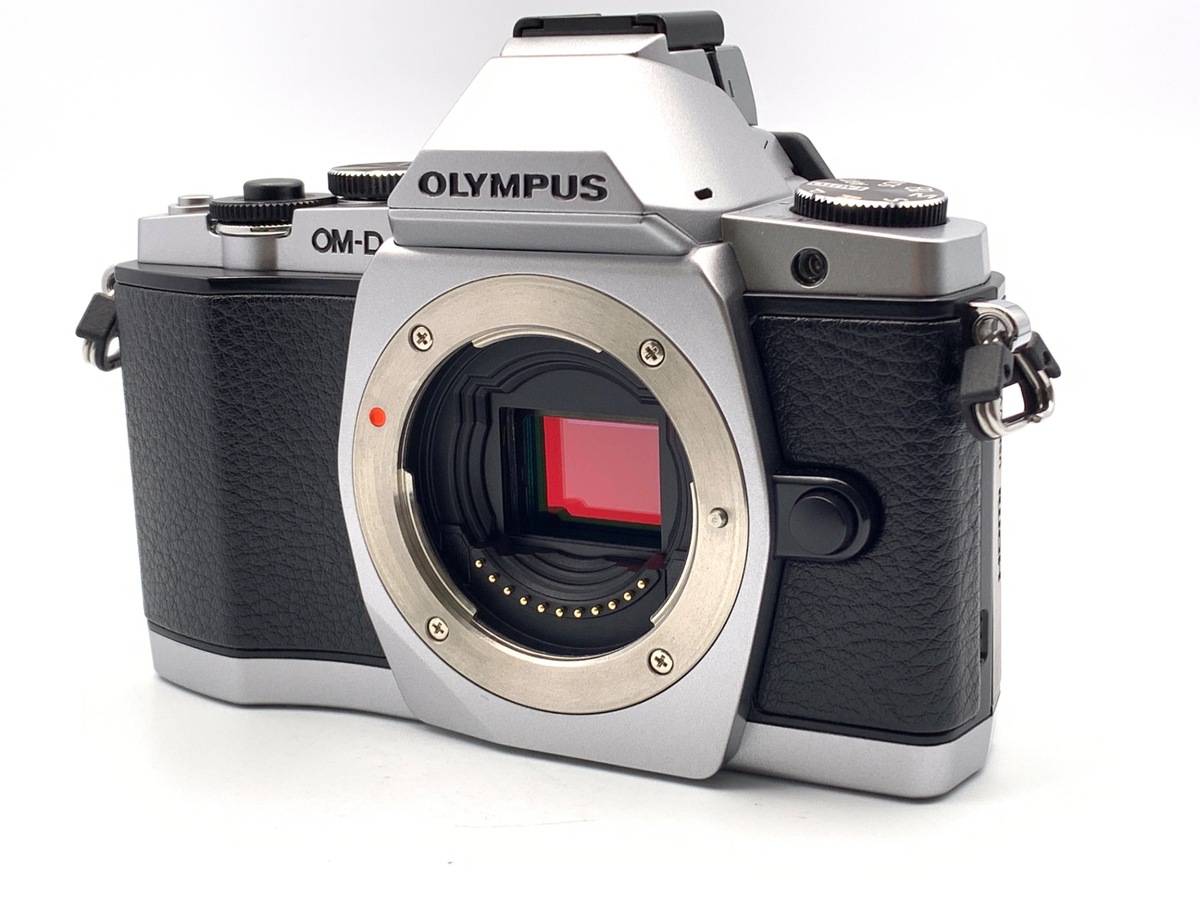 中古：B(並品)】オリンパス OM-D E-M5 ボディ シルバー