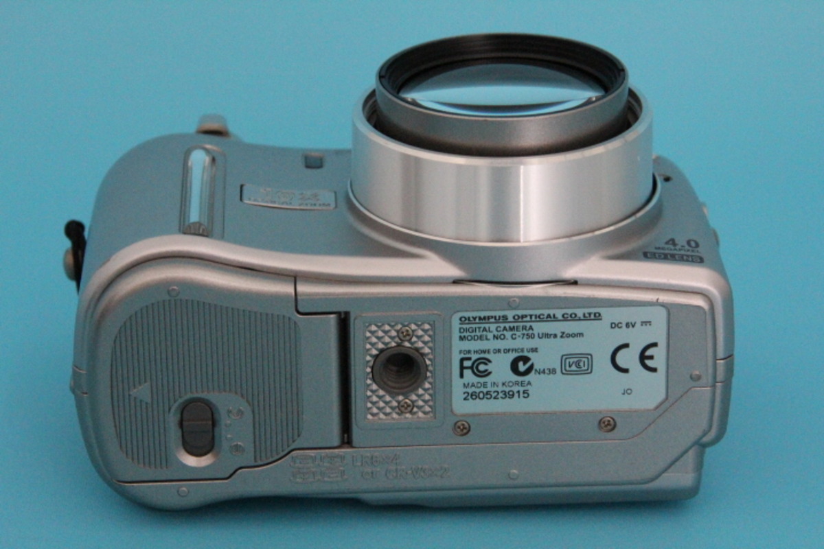 中古：B(並品)】オリンパス CAMEDIA C-750UZ【400万画素