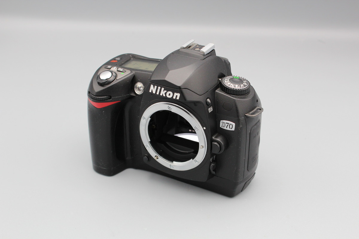 中古】(ニコン) Nikon D70 ボディ｜ナニワグループオンライン